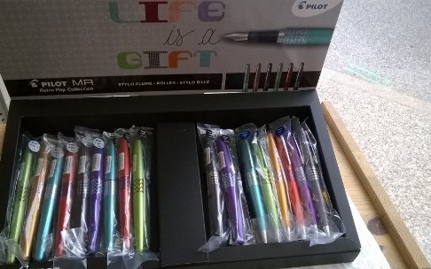 Idées cadeaux à offrir ou à s'offrir : stylo Pilot MR Retro Pop Collection